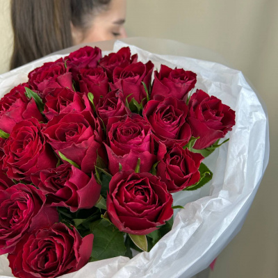 Букет из красных 25 роз